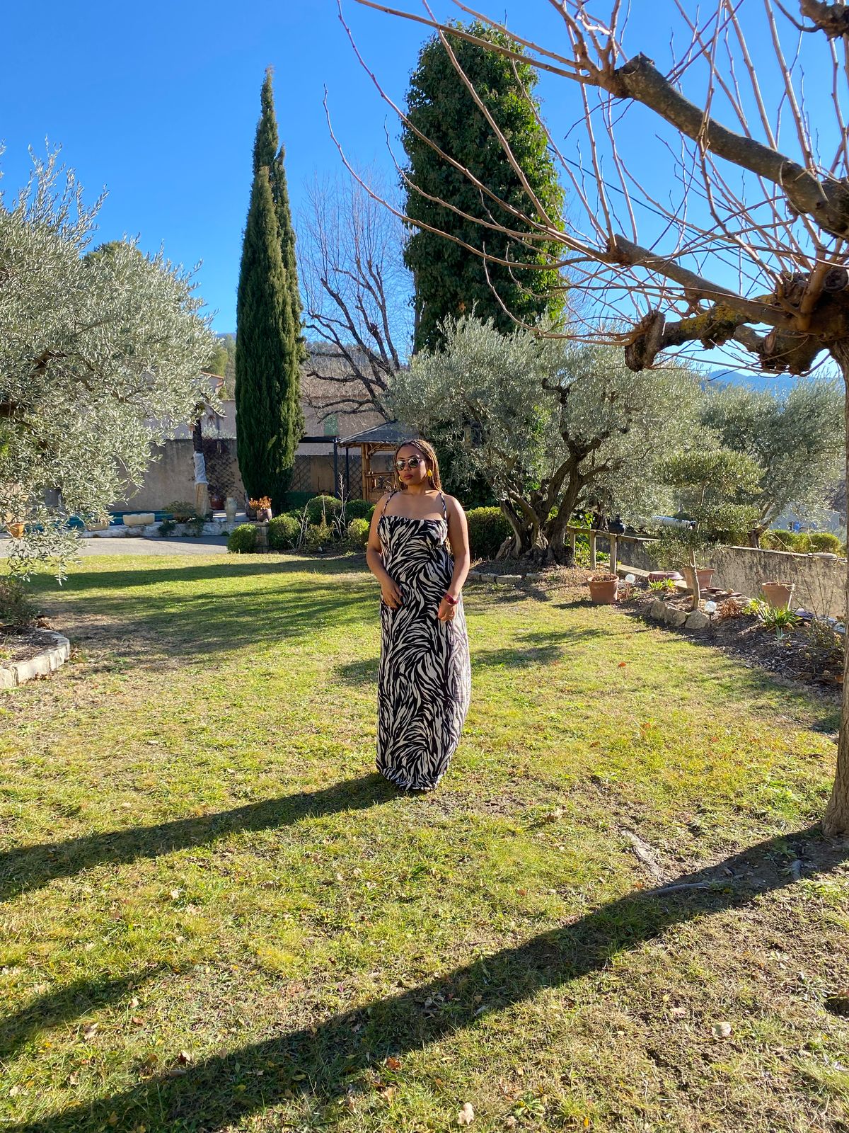 Tropic Noir - Maxi Dress