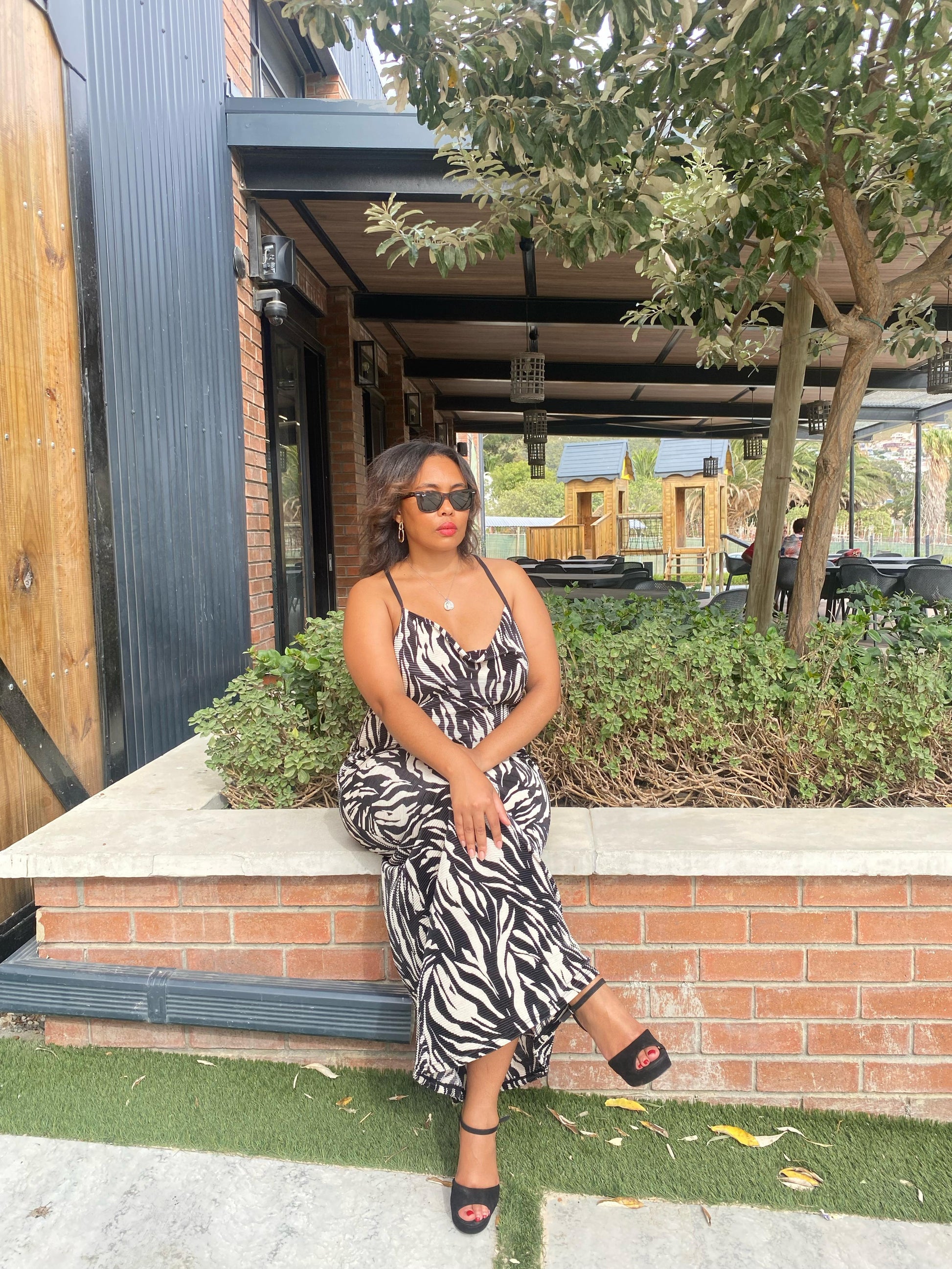 Tropic Noir - Maxi Dress