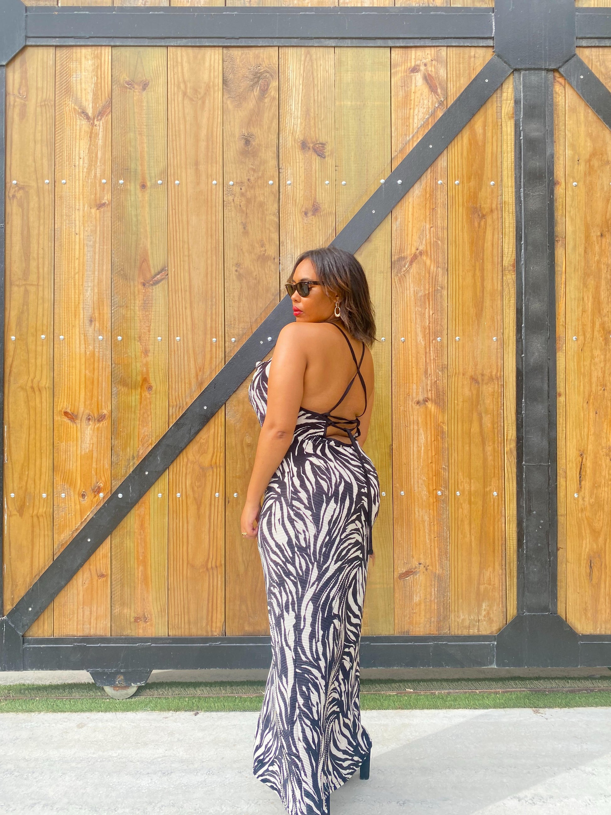 Tropic Noir - Maxi Dress